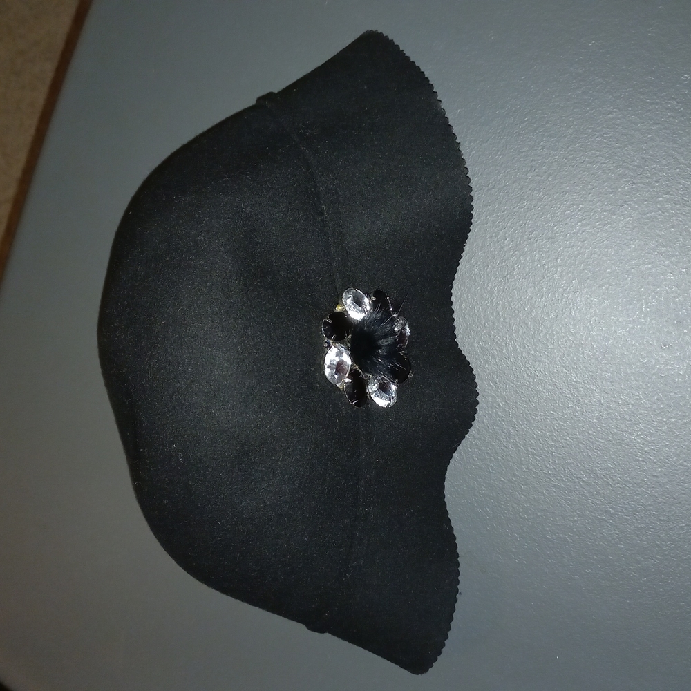 Wool Cute Hat, Made in Italy. Black with Bling.